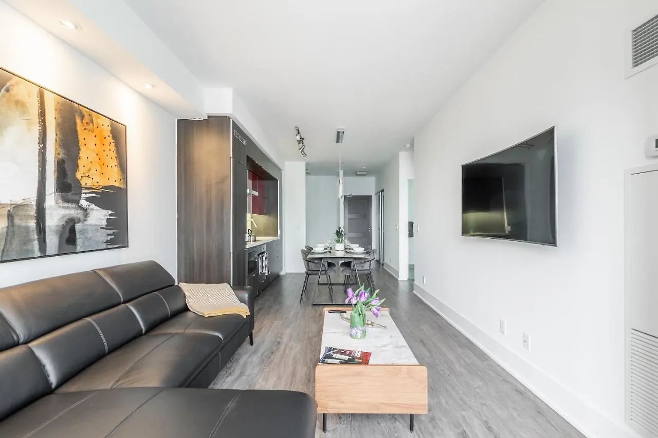Stylish 1Br + Office Condo - Cn Tower View Toronto